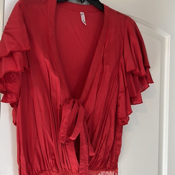 Burnt orange/red free people ruffle shoulder bodysuit. - Picture 3 of 3